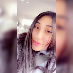 Meet your Posher, Leila